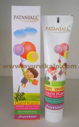 Patanjali, DANT KANTI JUNIOR DENTAL CREAM, 100g, For white, Stronger Teeth & Healthy Gums Kid's Flavour